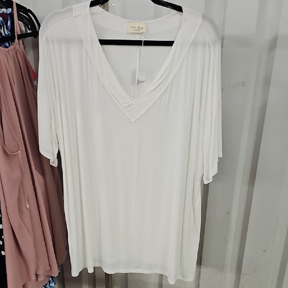 1.4.3. Story by Line Up White Ribbed Relaxed Tee - Picture 1 of 3